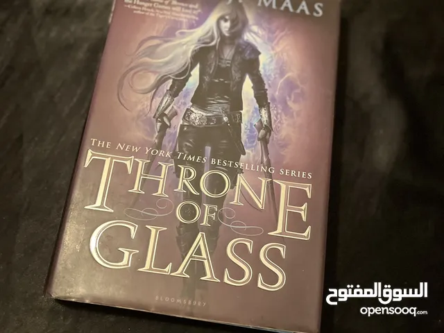 Throne of Glass by Sarah J Mass (hardcover)