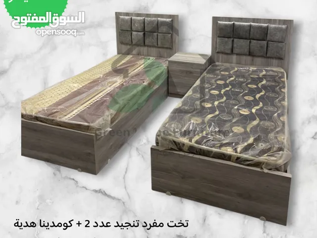 تخت مفرد عدد 2 + كومدينا هدية فقط ب 125 دينار ، خشب لاتيه 18 اندونيسي، السعر من المشغل مباشرة
