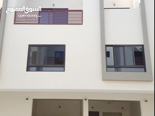 299m2 4 Bedrooms Townhouse for Sale in Muscat Seeb