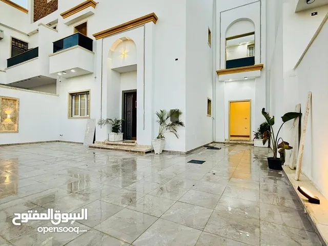 175 m2 3 Bedrooms Townhouse for Sale in Tripoli Khallet Alforjan