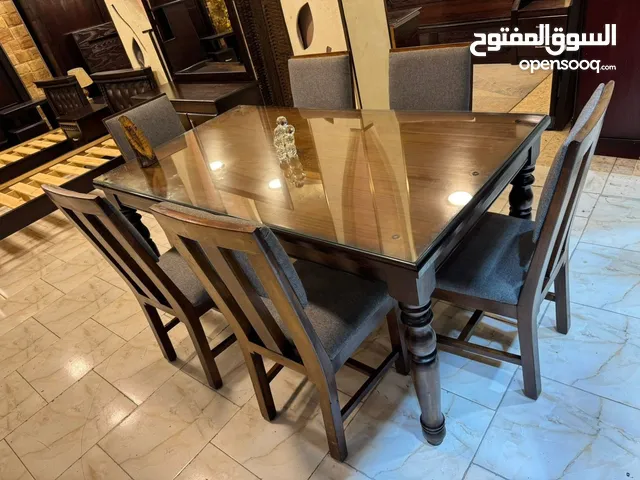 طاولة سفرة مرتبة