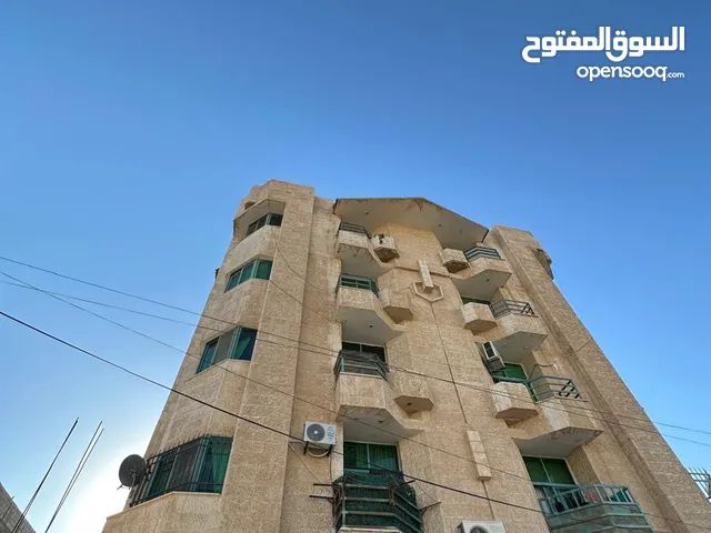 130 m2 3 Bedrooms Apartments for Rent in Mafraq Hay Al-Dobbat
