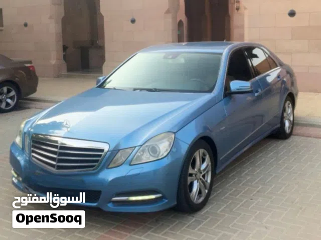 2012 مرسيدس بنز الفئة-E E 200