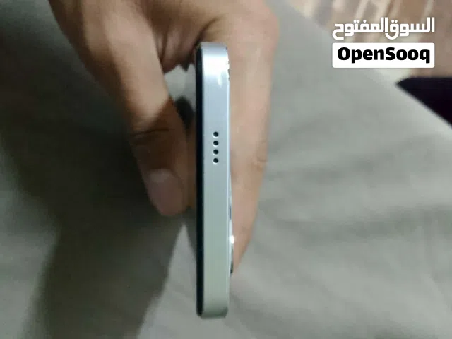 الشاشة: 6.67 إنش IPS LCD  معدل التحديث: 120Hz  المعالج: Unisoc T615 (UMS9230E)  الذاكرة: 128