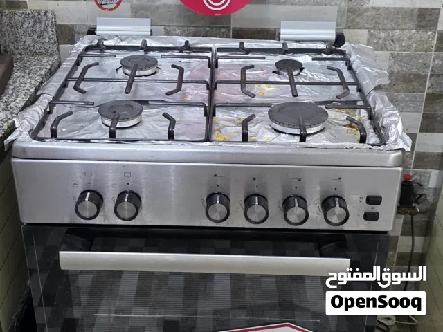 فرن اربع شعلات نظيف جدا جدا فرصة ما تتعوض