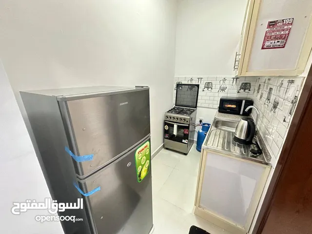 80 m2 Studio Apartments for Rent in Sharjah Al Taawun