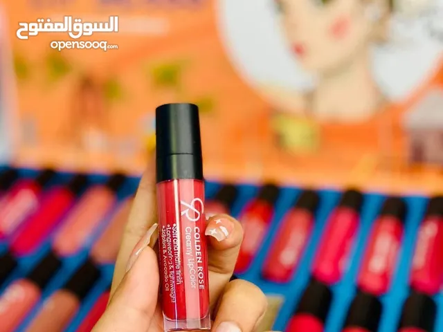 سيت حمر سائلة من كولدن روز يجنن هل سيت بمعنى الكلمة 24 قلم حمرة ثابته وابد ماتشقق الشفه