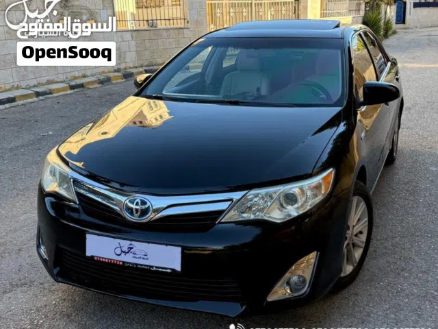 2012 تويوتا كامري XLE
