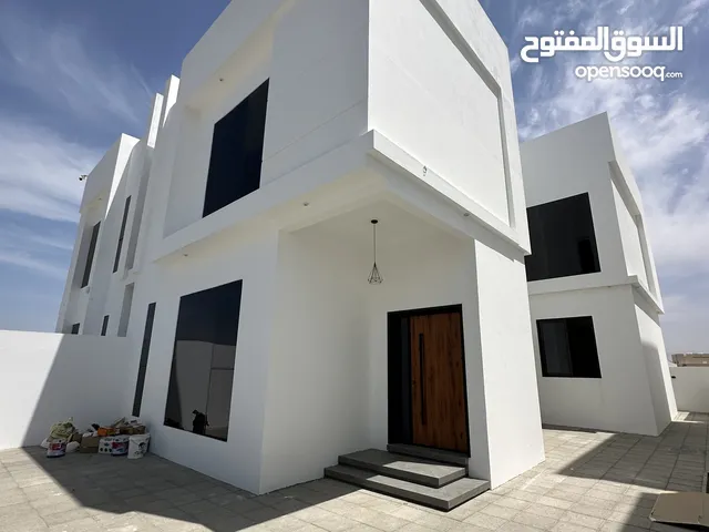 (فيلا من أصل توين للبيع السيب - المعبيلة السادسة (مباشر وحصري لدى ديل العقارية