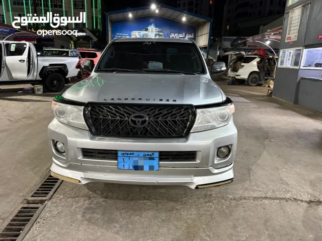تويوتا لاندكروزر صالون بازرعه 2014