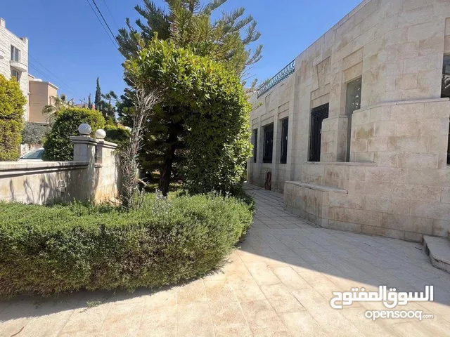 340 m2 4 Bedrooms Villa for Sale in Amman Dahiet Al-Nakheel