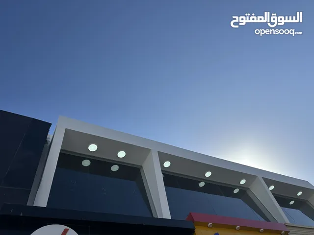 صاله عرض دوار اول