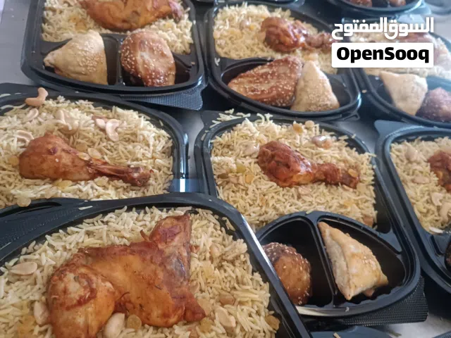 مطعم داخل مقسم عمارات