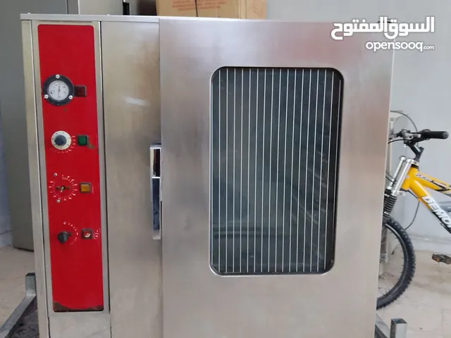 فرن بحاوية ذات حمولة ثمانية اطباق لتحضير قرابة 120 قطعة كراوسون .