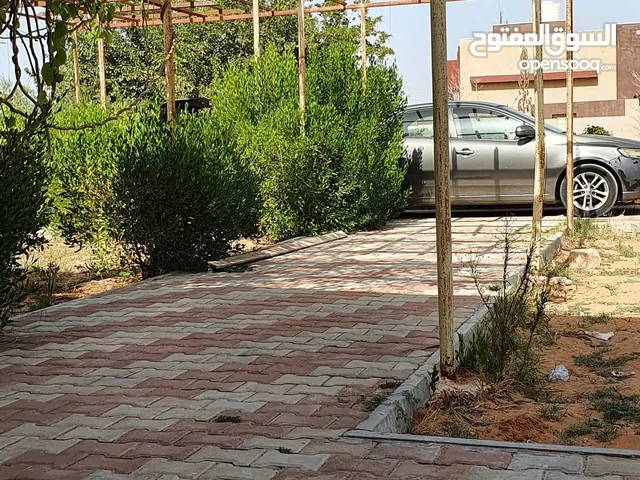 120 m2 3 Bedrooms Townhouse for Rent in Tripoli Khallet Alforjan