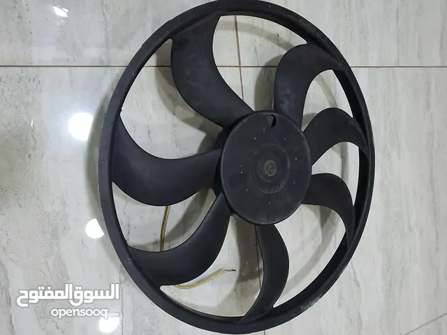 مروحة جيب شيروكي.  شغاله 100%