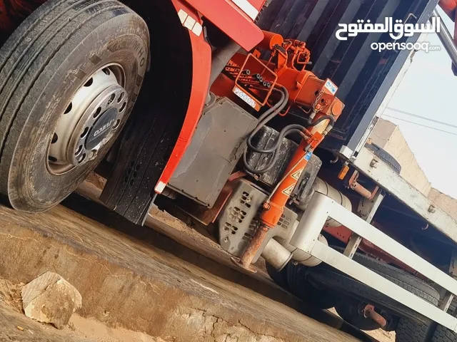 Tow Truck Iveco 2002 in Tripoli