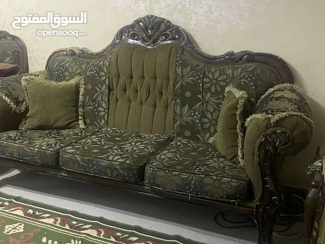 كنبيات مع طاولة تلفزيون بسعر ممتاز جدا وقابل للتفاوض