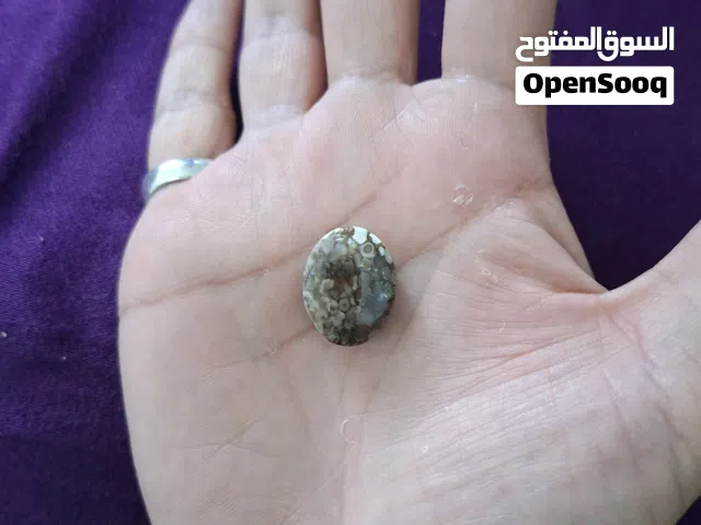 حجر عقيق يمني شكل جلد طبيعي ، natural yamani agate stone