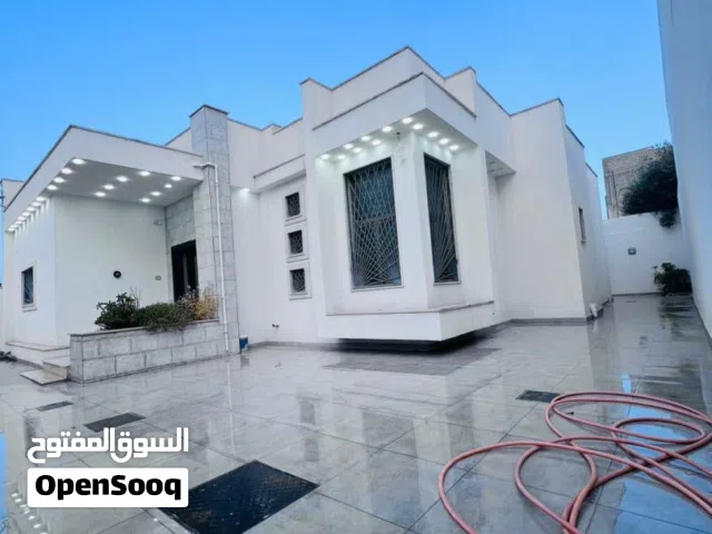 منزل جديد للبيع في شارع الرياحين بشيك