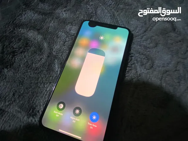 Apple iPhone XR 64 GB in Amman