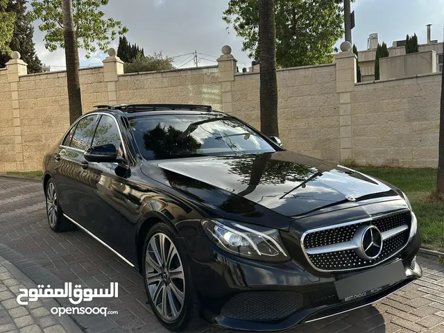Mercedes E220D  بانوراما  موديل 2017 برخصة  دهان شركة  فل اضافات  امكانية البدل وارد  كرتونه سيارة