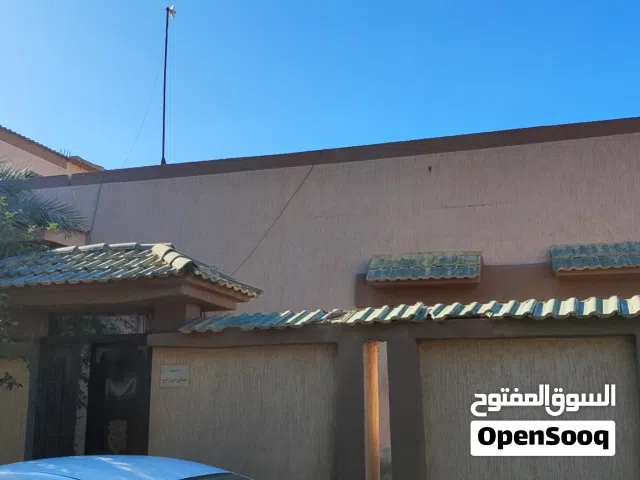 منزل للبيع في منطقة السراج بجانب جامع البر