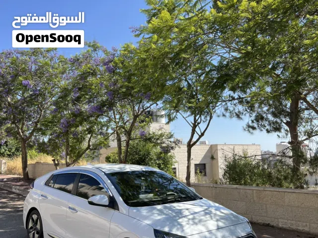 2023 Hyundai Ioniq Standard