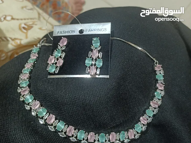 Women artificial jewellery rings, bracelets, necklaces, bangles, earrings