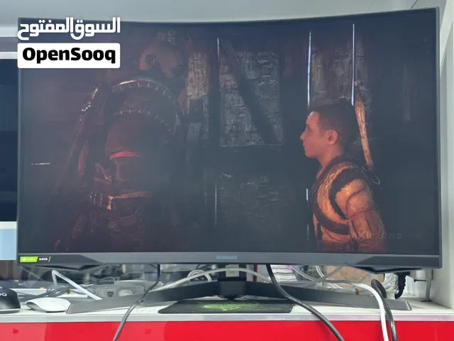 Samsung G7 monitors 32,inch 240Hz 2k screen curved used sem like new