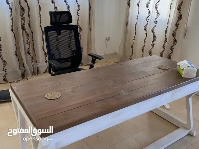 مكتب خشب تفصيل قليل الاستخدام مع الكرسي