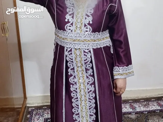 فستان نسائي للبيع