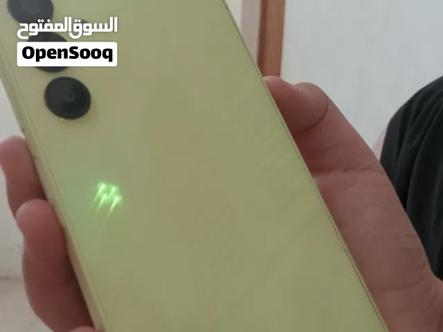 سامسونوج جالاكسيSamsung Galaxy A15 لون أصفر – 128GB  جهاز أنيق وفخم بحالة ممتازة جدًا، استعمال خفيف