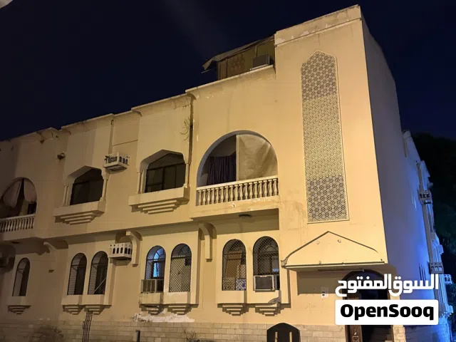 عقار استثماري سكني تجاري للبيع في قلب صلالة الجديدة