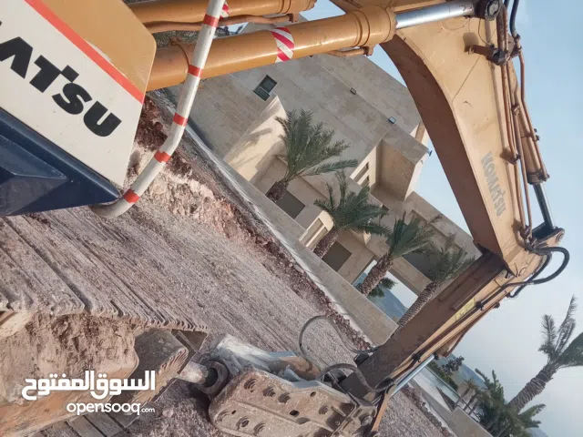 حفاره + جرافه + قلابات للايجار