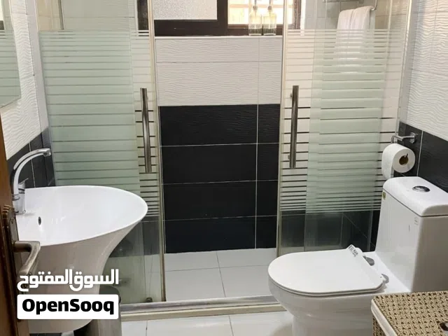 شقه للبيع ضاحيه الامير حسن