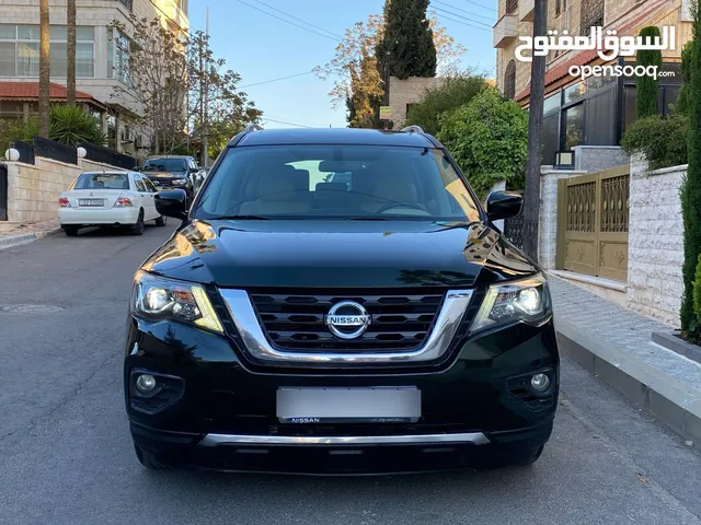 Used Nissan Pathfinder in Amman
