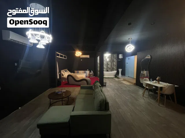 غرفه للإيجار اليومي  ازكي