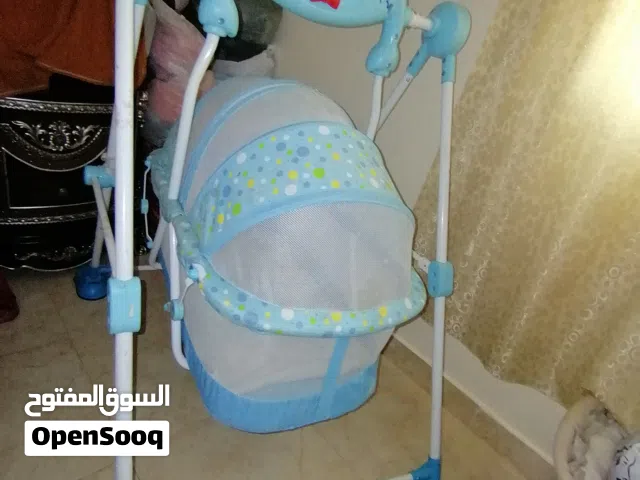 سرير أطفال متحرك
