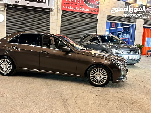 مرسيدس E200. w212