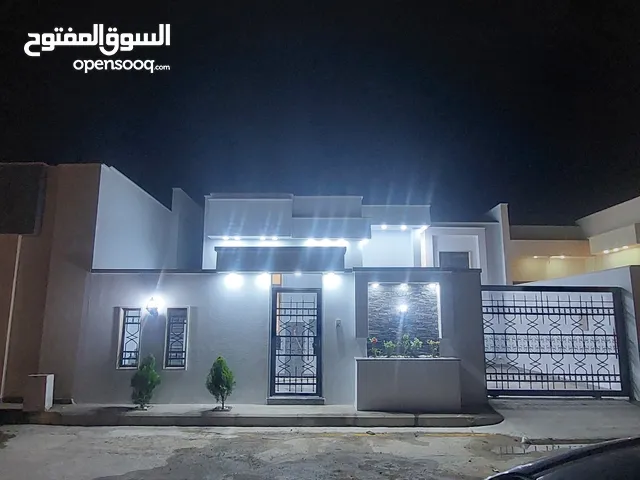 175 m2 4 Bedrooms Villa for Sale in Tripoli Ain Zara