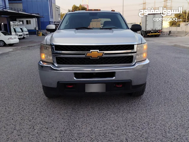 Used Chevrolet Silverado in Farwaniya