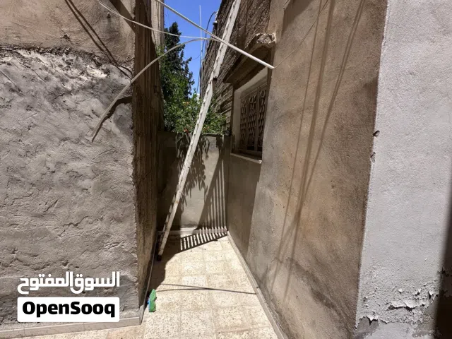  Building for Sale in Zarqa Al Souq