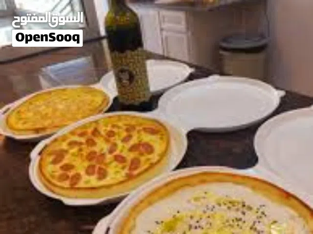 اسطى وشيف بيتزا ومعجنات بجميع انواعها بفضل ألله