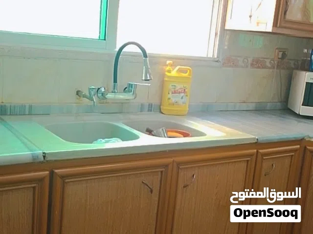80 m2 2 Bedrooms Townhouse for Sale in Zarqa Jabal Tareq