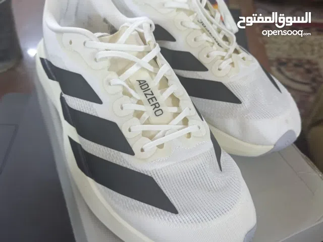 حذاء اديداس ابيض ادي زيىو قياس 45 ب20 الف فقط مستخدم يومين فقط
