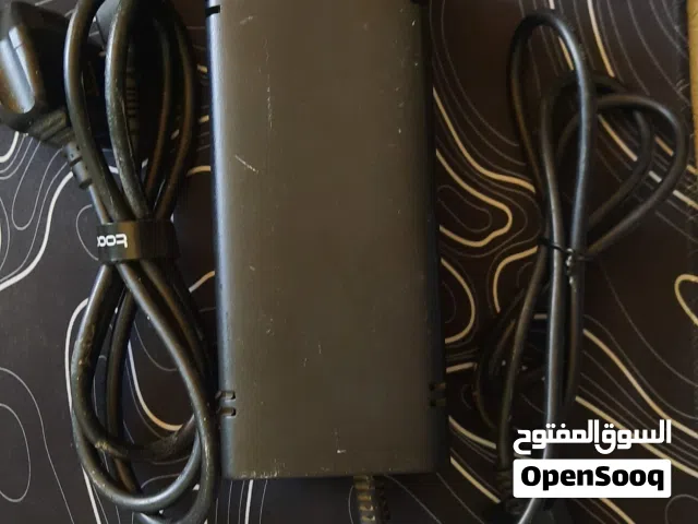 محول وكاميرا kinect ل xbox 360 للبيع بحالة جيدة