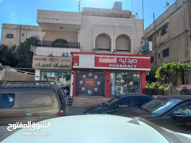 طابق تجاري للأيجار