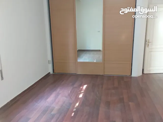 300 m2 4 Bedrooms Apartments for Sale in Amman Al-Diyar