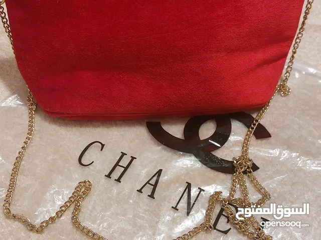Channel crossbody/makeup bag